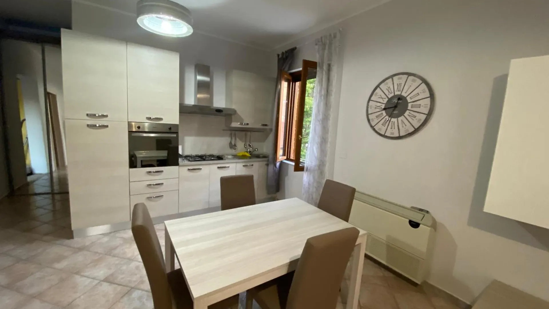 Casa Vacanza Con Cucina In Giardino E Parcheggio Alghero Italy